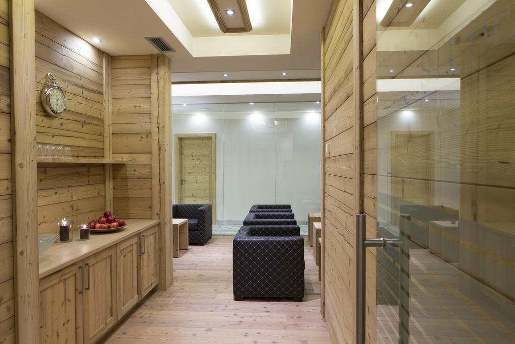 Hotel Des Alpes Ла-Вілла Екстер'єр фото
